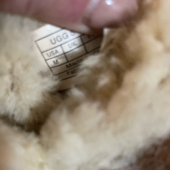 Ugg Erin Baby Slippers - Picture 5 of 5